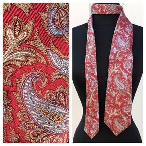 Isaia Napoli Neiman Marcus 7 Fold Luxury Silk Tie in Red Paisley